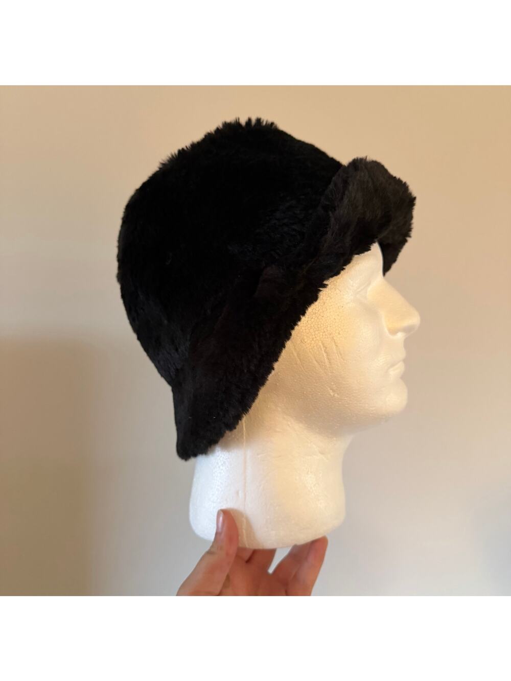 Vtg Y2K 2000s Black Fur Hat